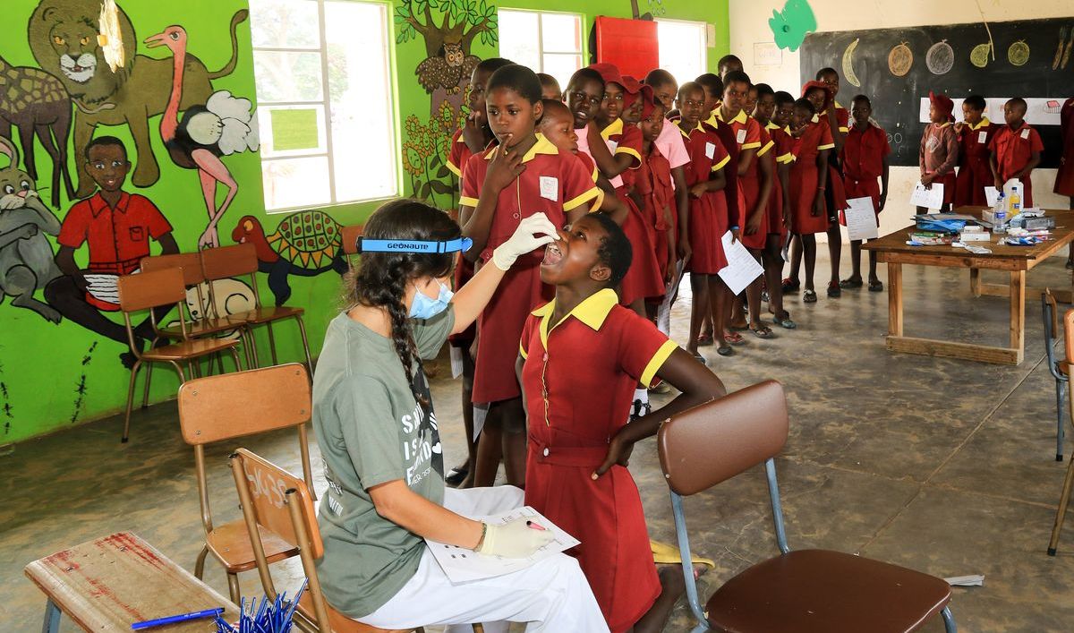 7ª expedición a Zimbabwe Noviembre de 2017 Smile is a Foundation