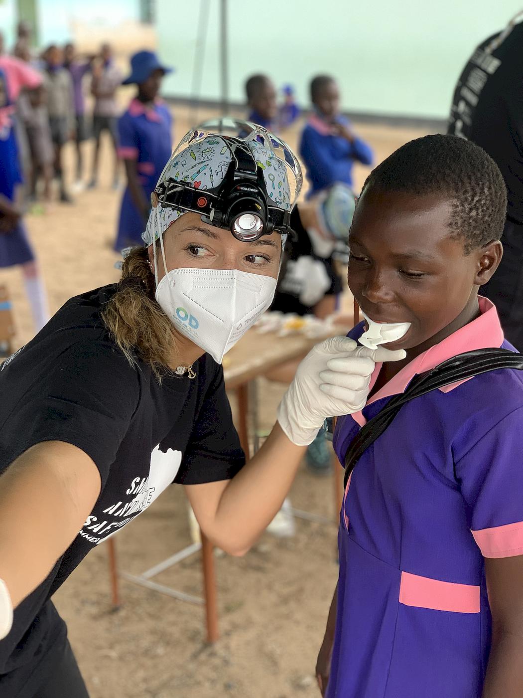 10ª expedición a Zimbabwe Noviembre de 2019 Smile is a Foundation