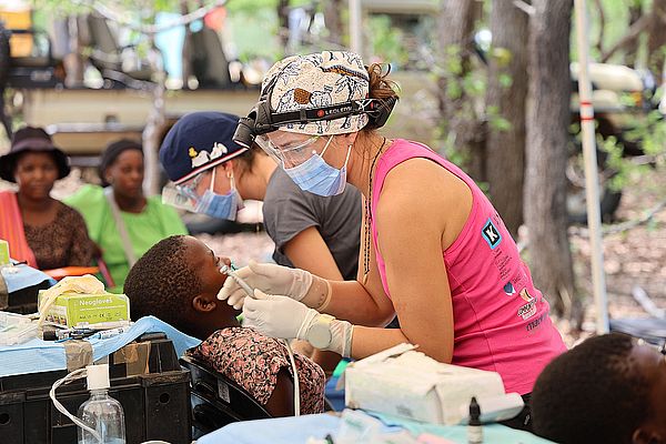 Smile and See refuerza su impacto sanitario en Zimbabue en 2025
